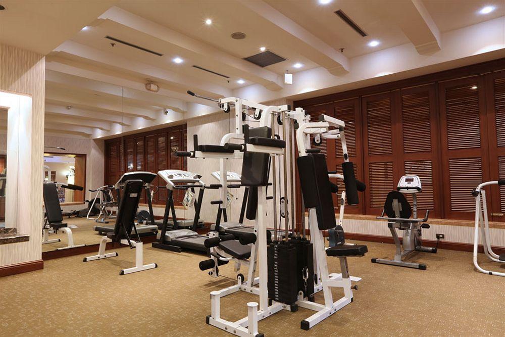 Wei-Yat Grand Hotel Ταϊνάν Εξωτερικό φωτογραφία