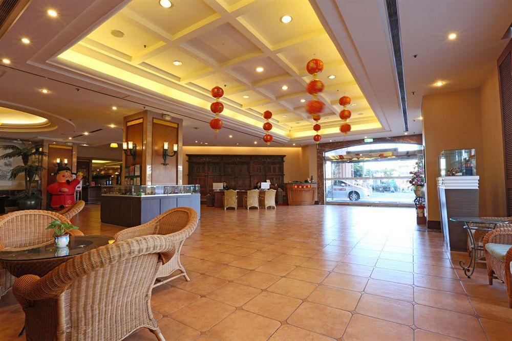 Wei-Yat Grand Hotel Ταϊνάν Εξωτερικό φωτογραφία