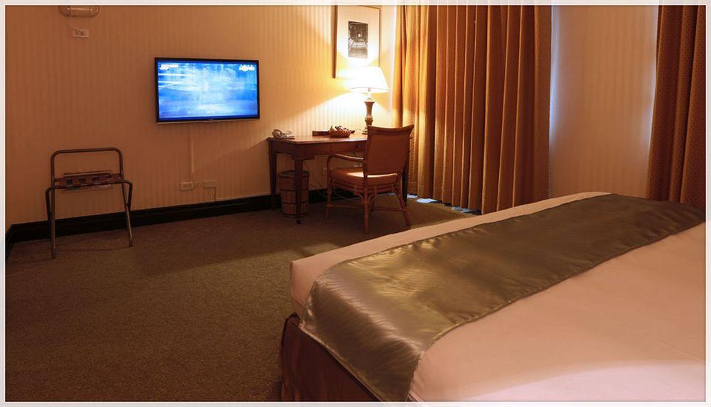 Wei-Yat Grand Hotel Ταϊνάν Εξωτερικό φωτογραφία