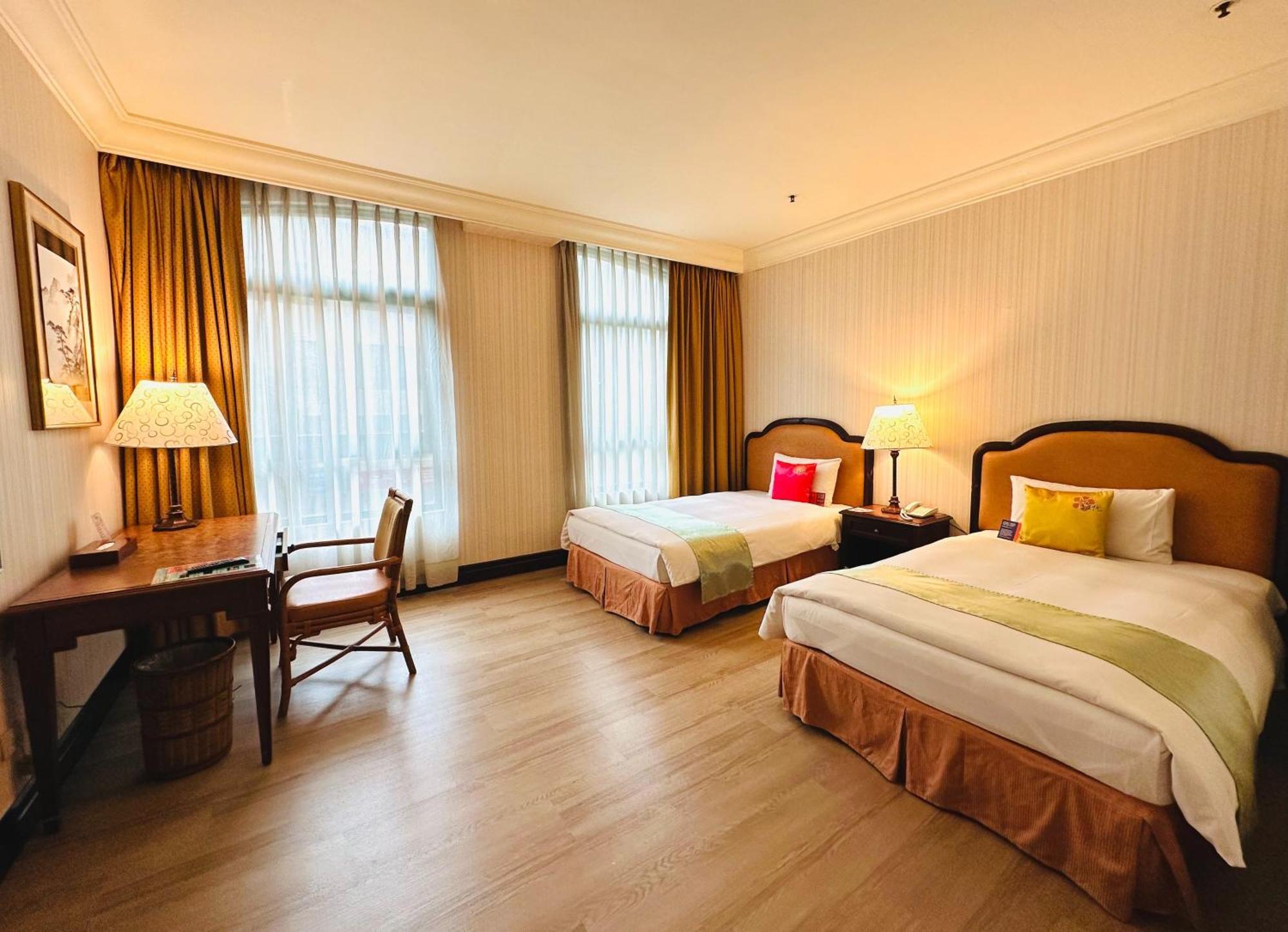 Wei-Yat Grand Hotel Ταϊνάν Εξωτερικό φωτογραφία