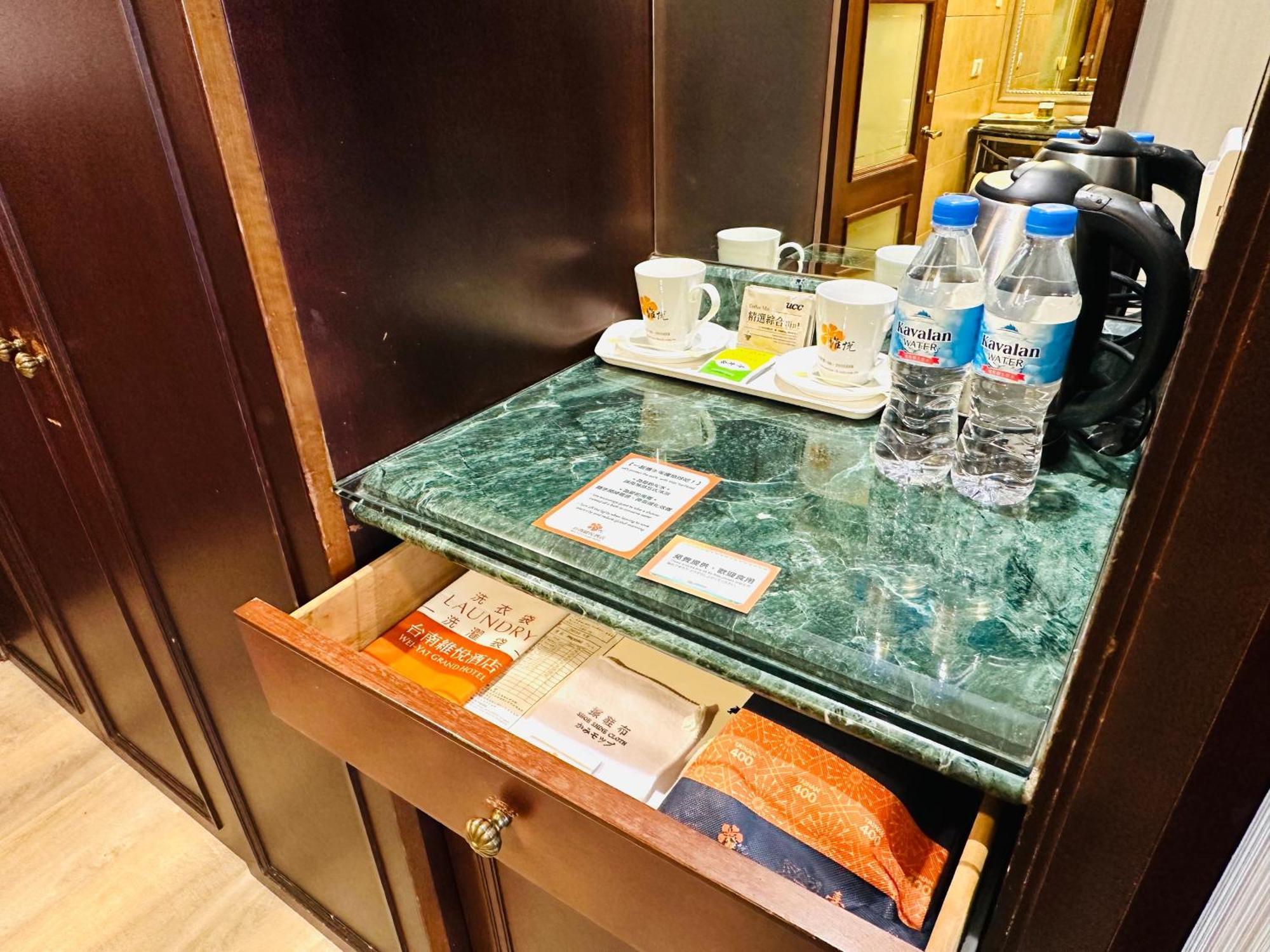 Wei-Yat Grand Hotel Ταϊνάν Εξωτερικό φωτογραφία