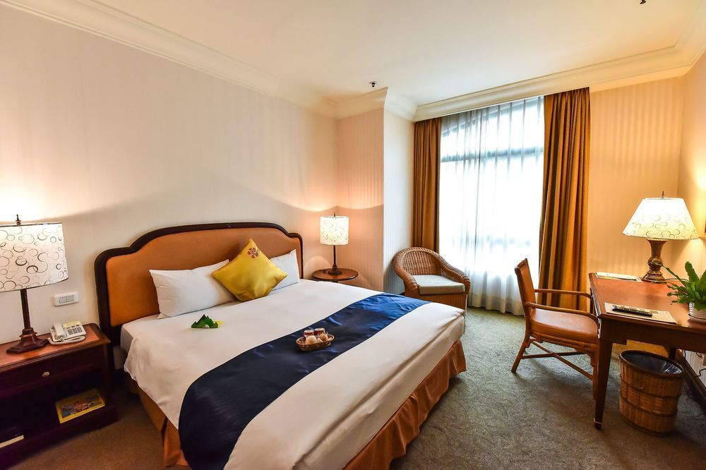 Wei-Yat Grand Hotel Ταϊνάν Εξωτερικό φωτογραφία